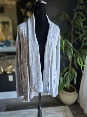 Athleta Women Pranayama Nirvana Restore Wrap Cardigan Sweater Grey size X Small